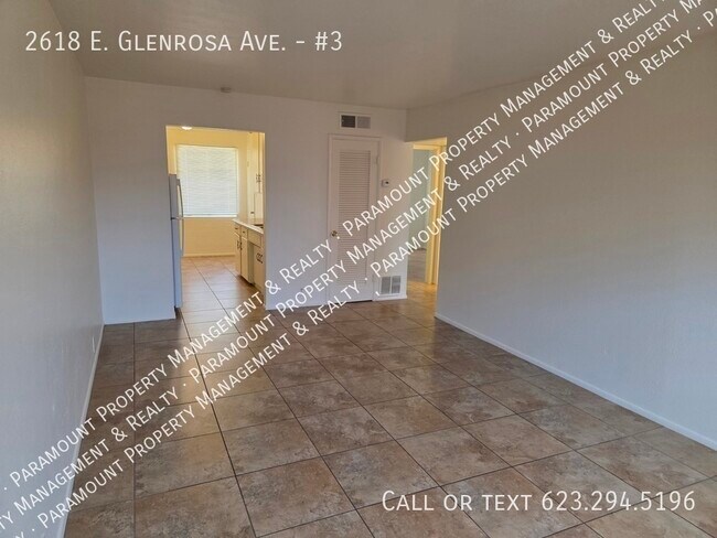 Building Photo - 2618 E Glenrosa Ave