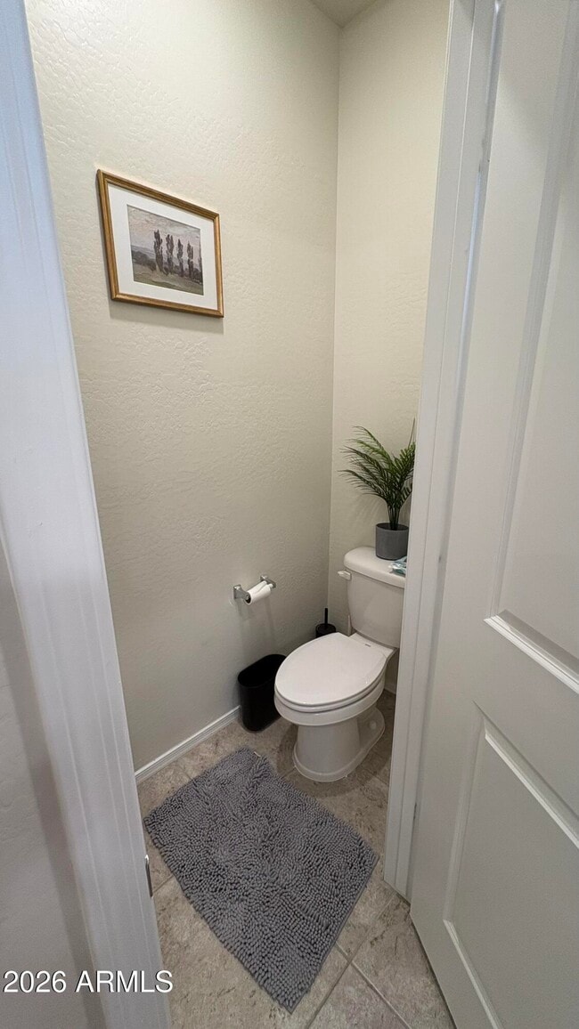 Building Photo - 30998 W Earll Dr