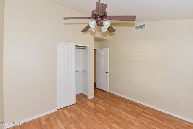 Building Photo - 1360 N Brentwood Pl