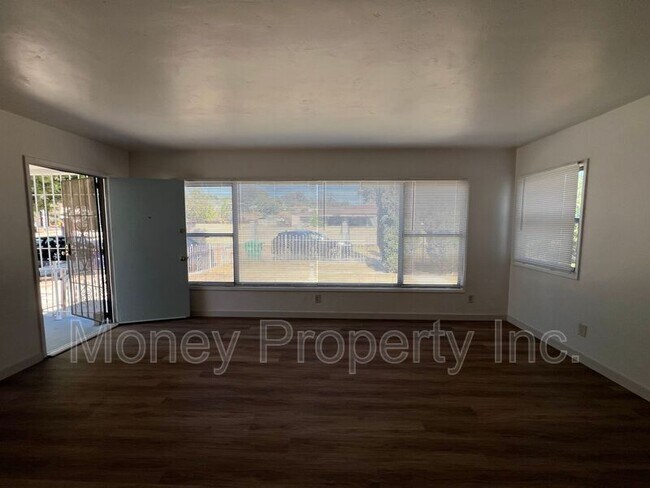 Building Photo - 5363 Bonita Dr