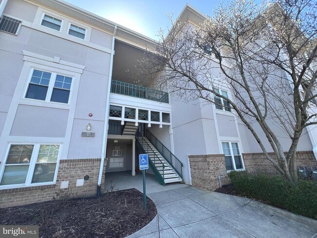 Building Photo - 12020 Taliesin Pl