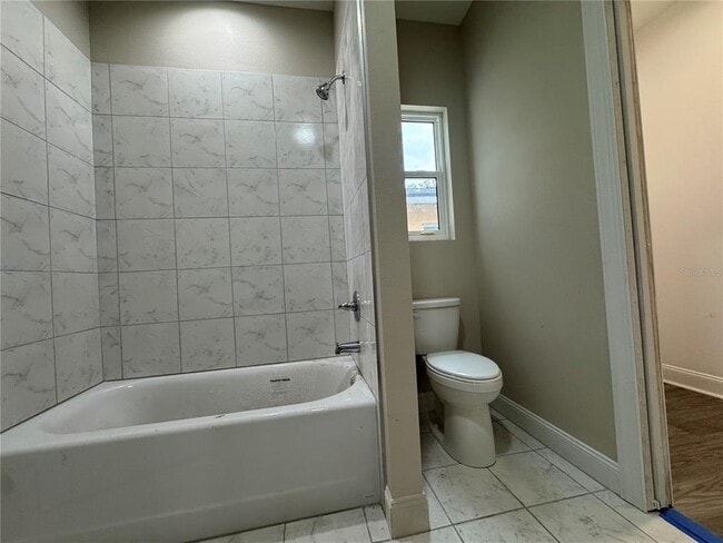 Building Photo - 3815 Valley Tree Dr