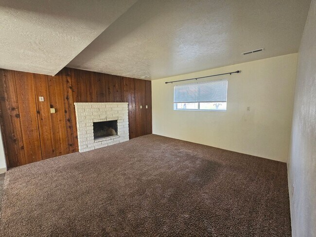 Building Photo - RES4116