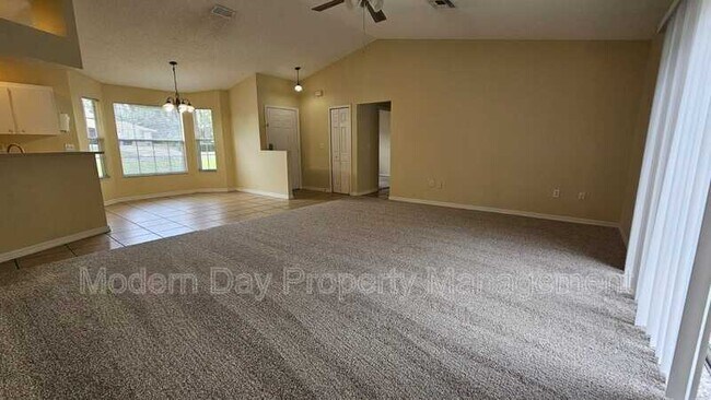 Building Photo - 10368 Lansfield St