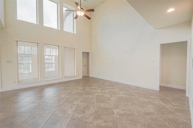 Building Photo - 17603 Yorkhill Ct