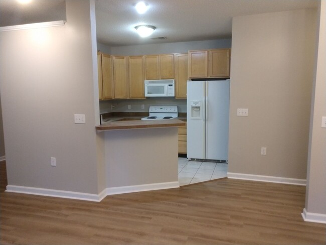 Building Photo - Coming Soon! Beautiful 2BDRM 2BTH at Greys...