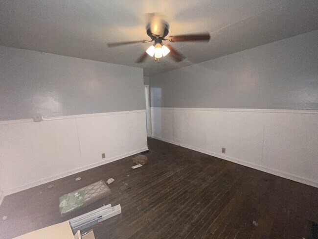 Building Photo - 1314 medford