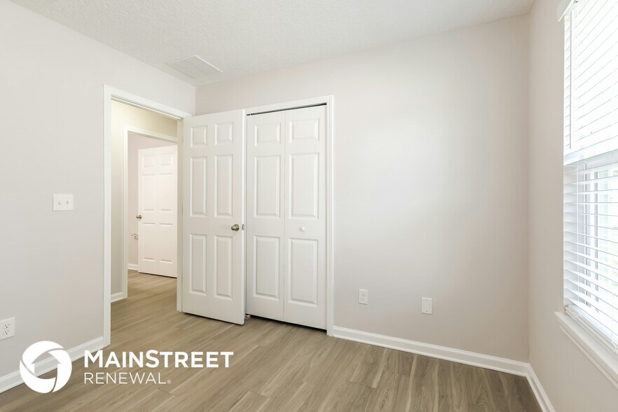 Building Photo - 416 Palm St