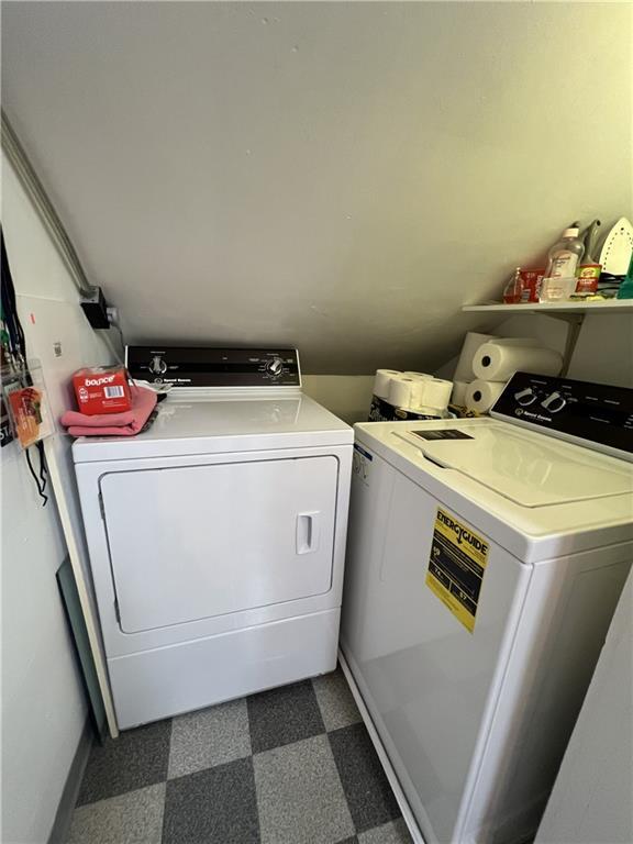 Building Photo - 13 Newport Ave