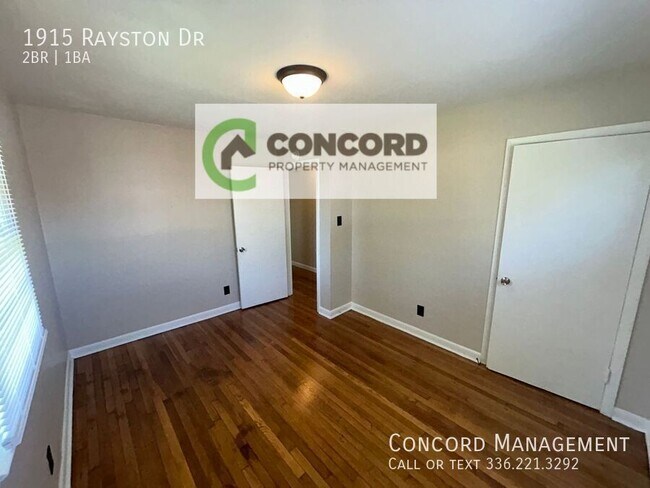 Building Photo - 1915 Rayston Dr