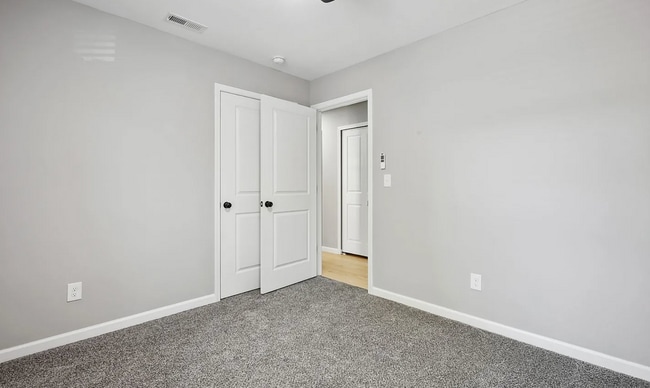 Building Photo - 333 S Wheatland Ave