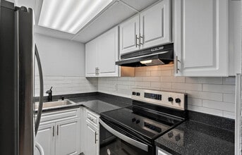 Building Photo - 8850 Blind Pass Rd