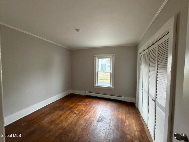 Building Photo - 102 Main Ave