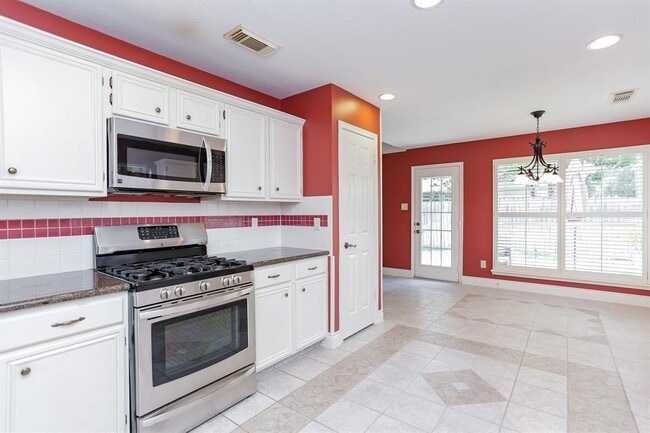 Building Photo - 16307 Cobble Springs Ct