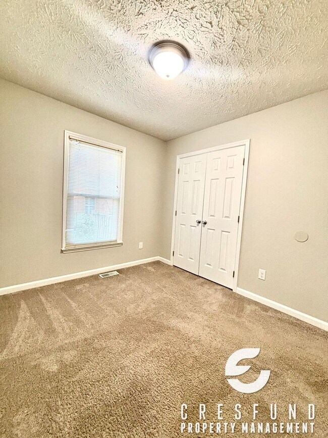 Building Photo - Adorable 3 Bedroom 2 Bathroom House Ready for Move In