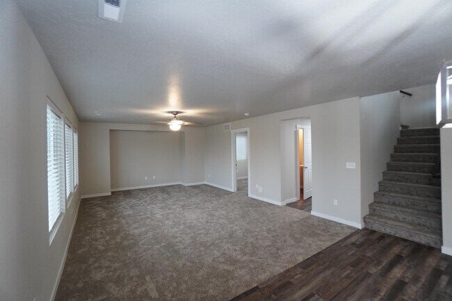 Building Photo - 13776 S Piano Ave