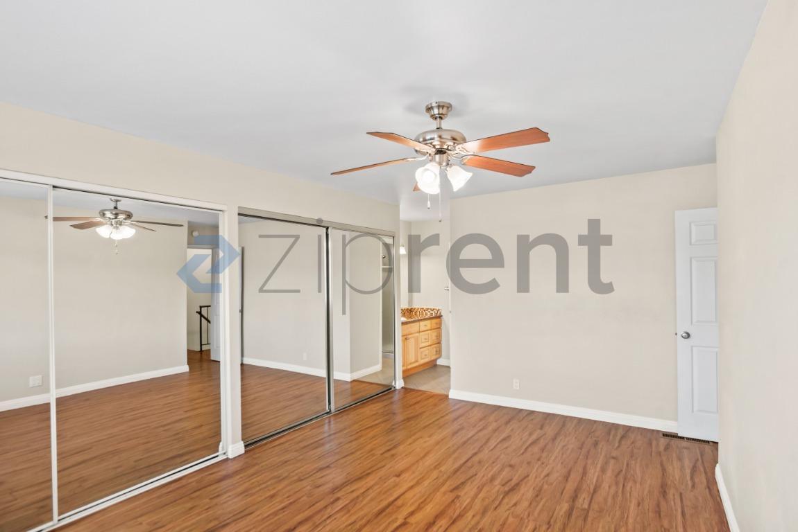 Building Photo - Unit 1