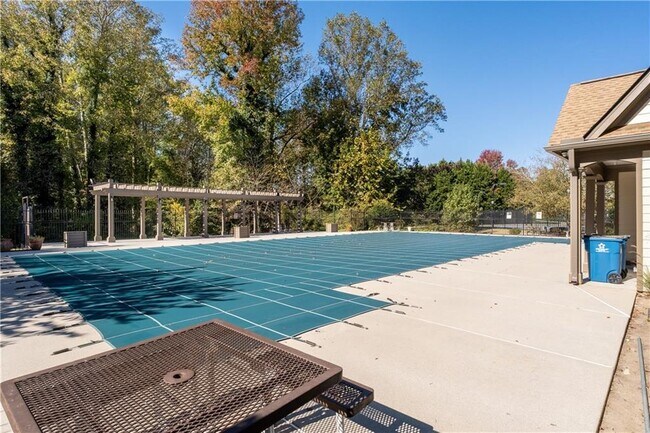 Building Photo - 2871 Belfaire Lake Dr