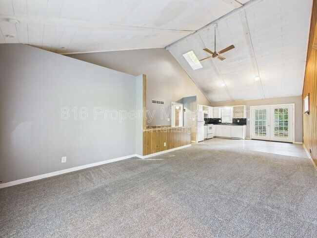 Building Photo - 7156 Woodson Rd