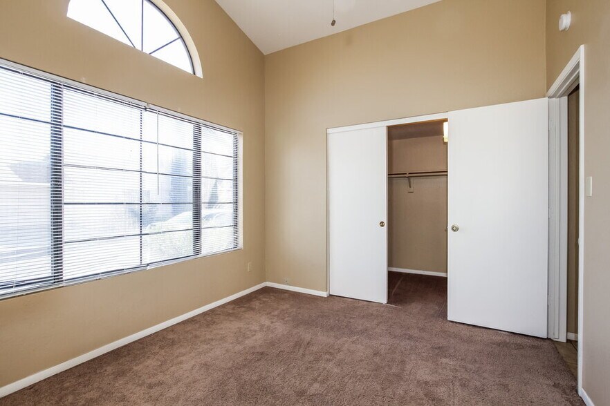 Building Photo - 4136 W Kimberly Way