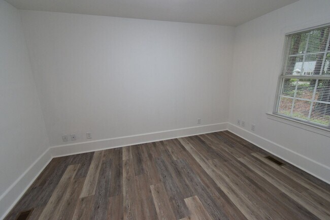 Building Photo - 1606 Hammond St