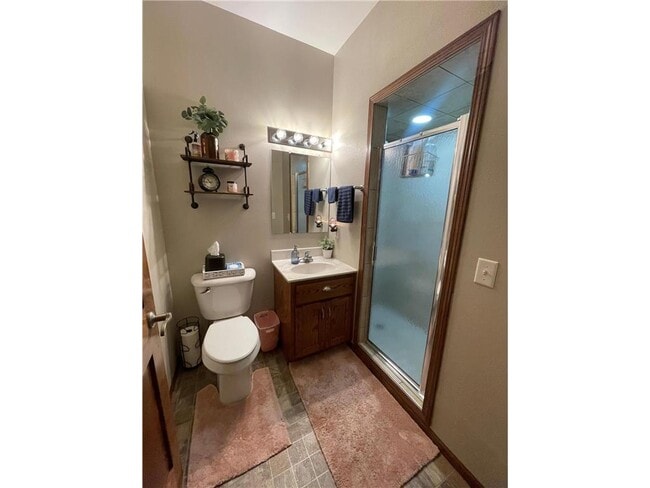 Building Photo - 27 5th St