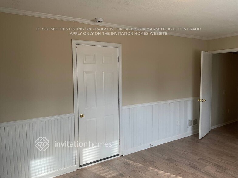 Building Photo - 71 Landmark Ct SW