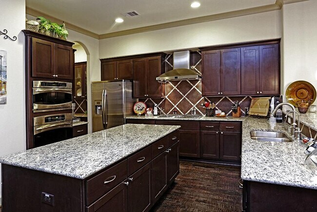 Building Photo - 4227 Dickson St