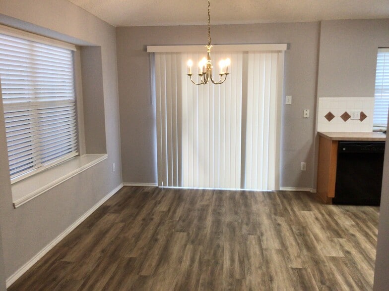 Building Photo - 4809 Madyson Ridge Dr