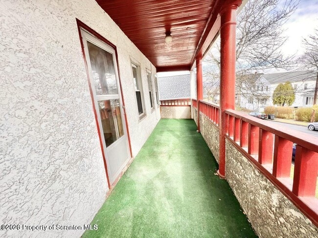 Building Photo - 636 Beech St