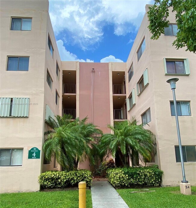 Building Photo - 8520 SW 133rd Avenue Rd