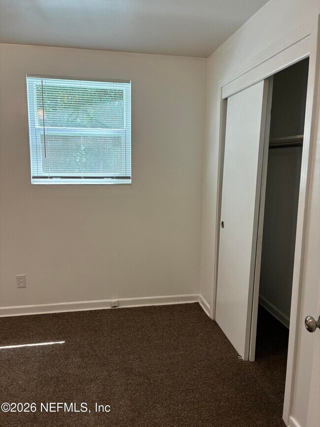 Building Photo - 645 Allen Ln