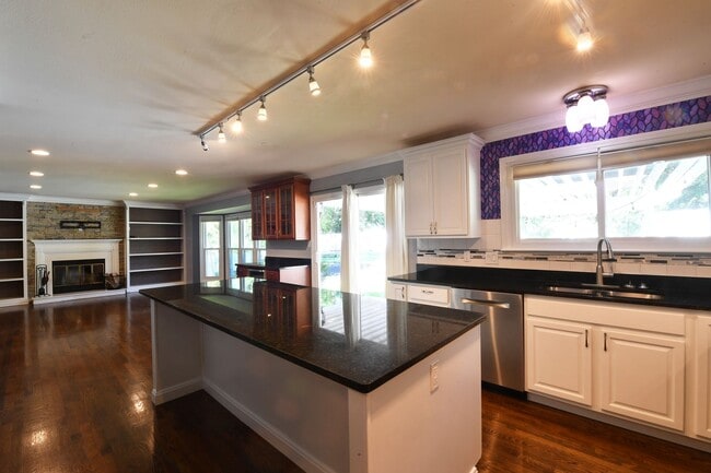 Building Photo - 1419 Sawyers Trail Ct