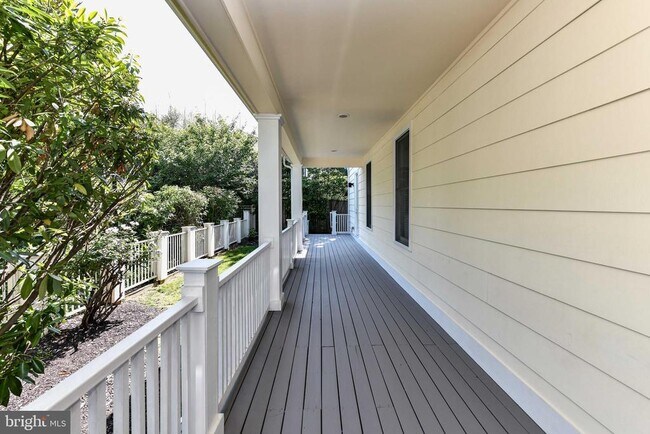 Building Photo - 2015 N Pollard St