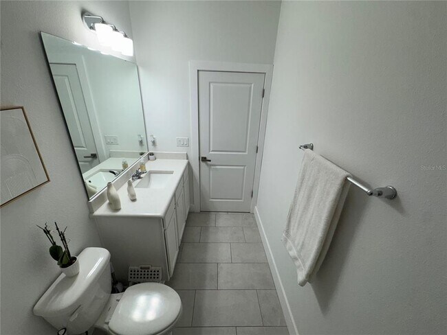Building Photo - 4330 Davos Dr