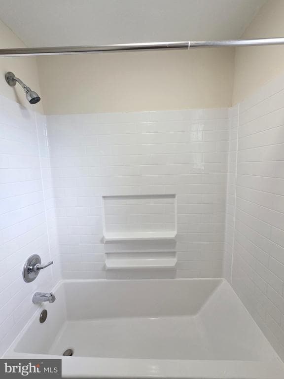 Building Photo - 1022 Fox Chase Rd