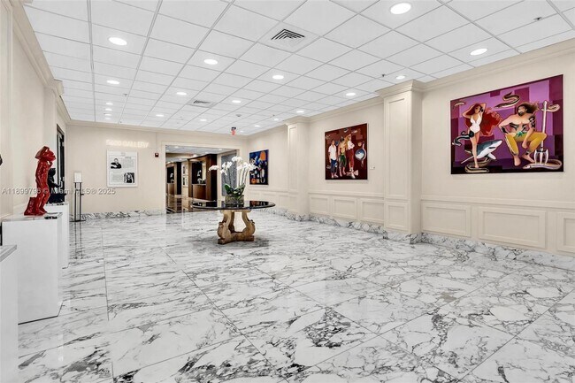 Building Photo - 5600 Collins Ave