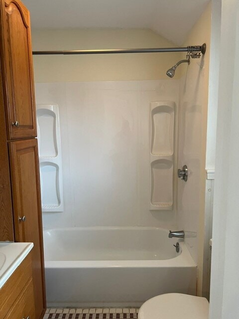 Building Photo - Charming Single Home!