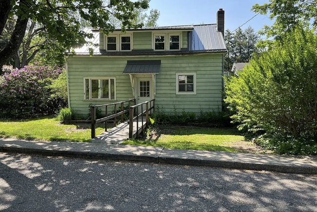 Primary Photo - 7 Woolerton St