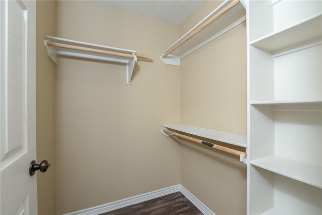 Building Photo - 3361 Keefer Loop