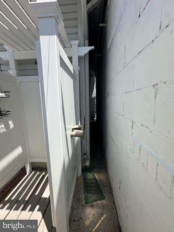 Building Photo - 12 N Swarthmore Ave