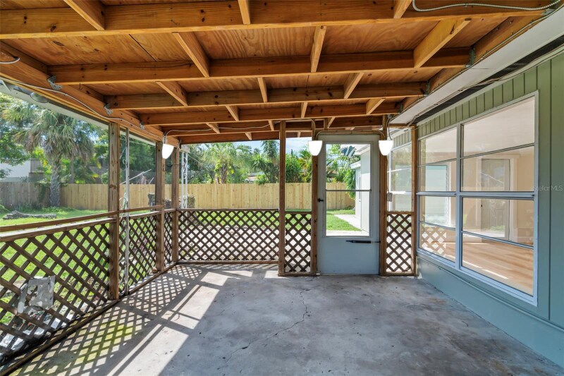 Building Photo - 5916 Gulfport Blvd S