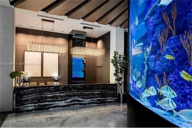 Building Photo - 1451 Brickell Ave