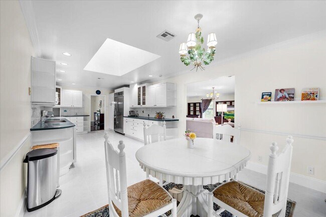 Building Photo - 2908 Banyan Blvd Cir NW