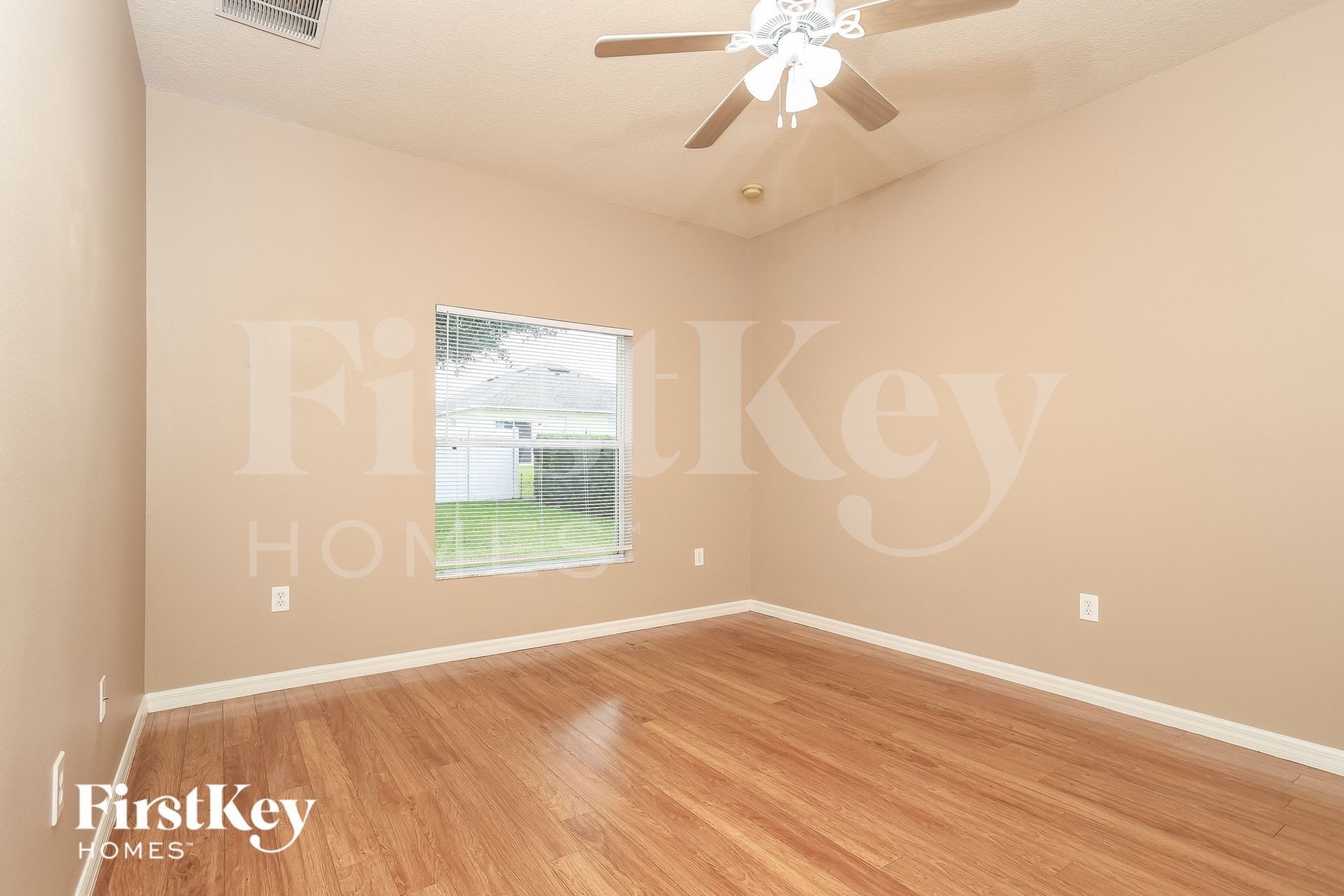 Building Photo - 5658 Forest Ridge Dr