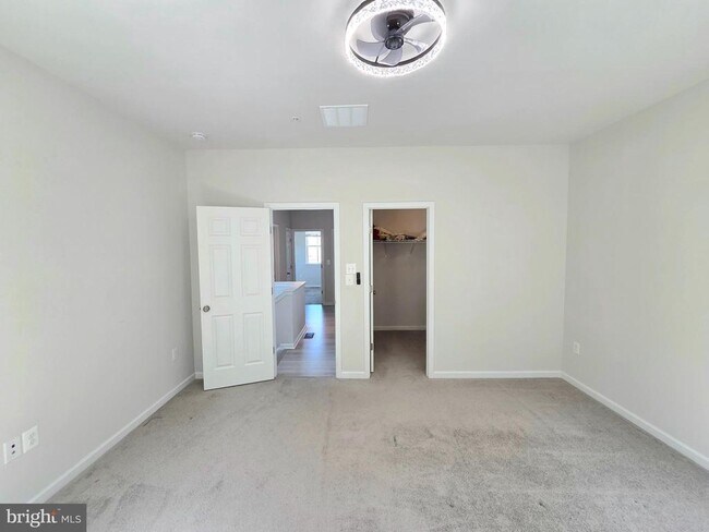 Building Photo - 13146 Dowdens Sta Wy