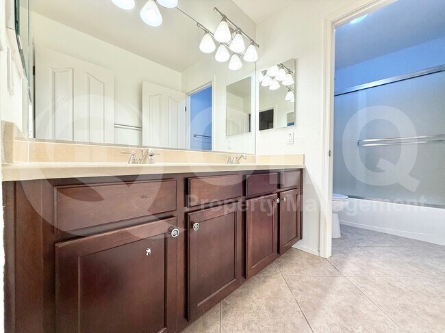 Building Photo - 14509 W Jenan Dr