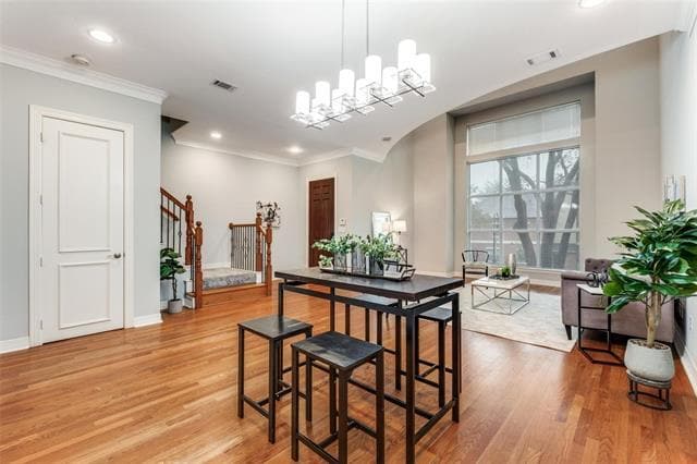 Building Photo - 2205 Canton St