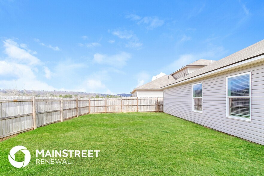 Building Photo - 590 Woodland Crst Rd