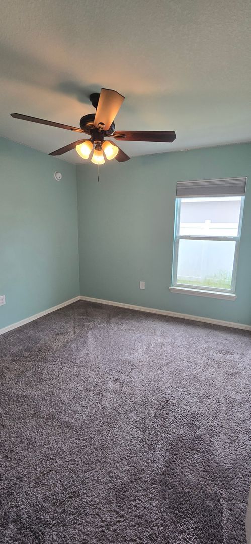 Building Photo - Welcome to your new home in Chapel Creek!